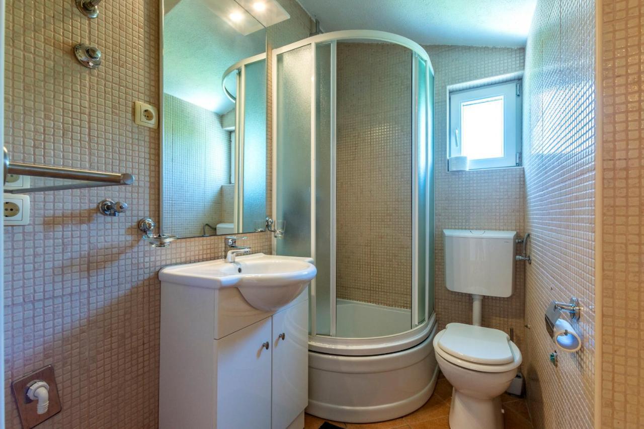Janus Apartments Jelsa  Zewnętrze zdjęcie