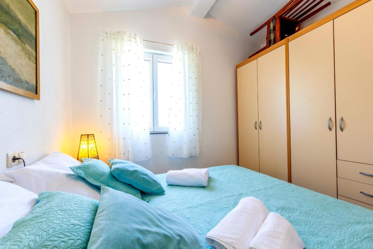 Janus Apartments Jelsa  Zewnętrze zdjęcie