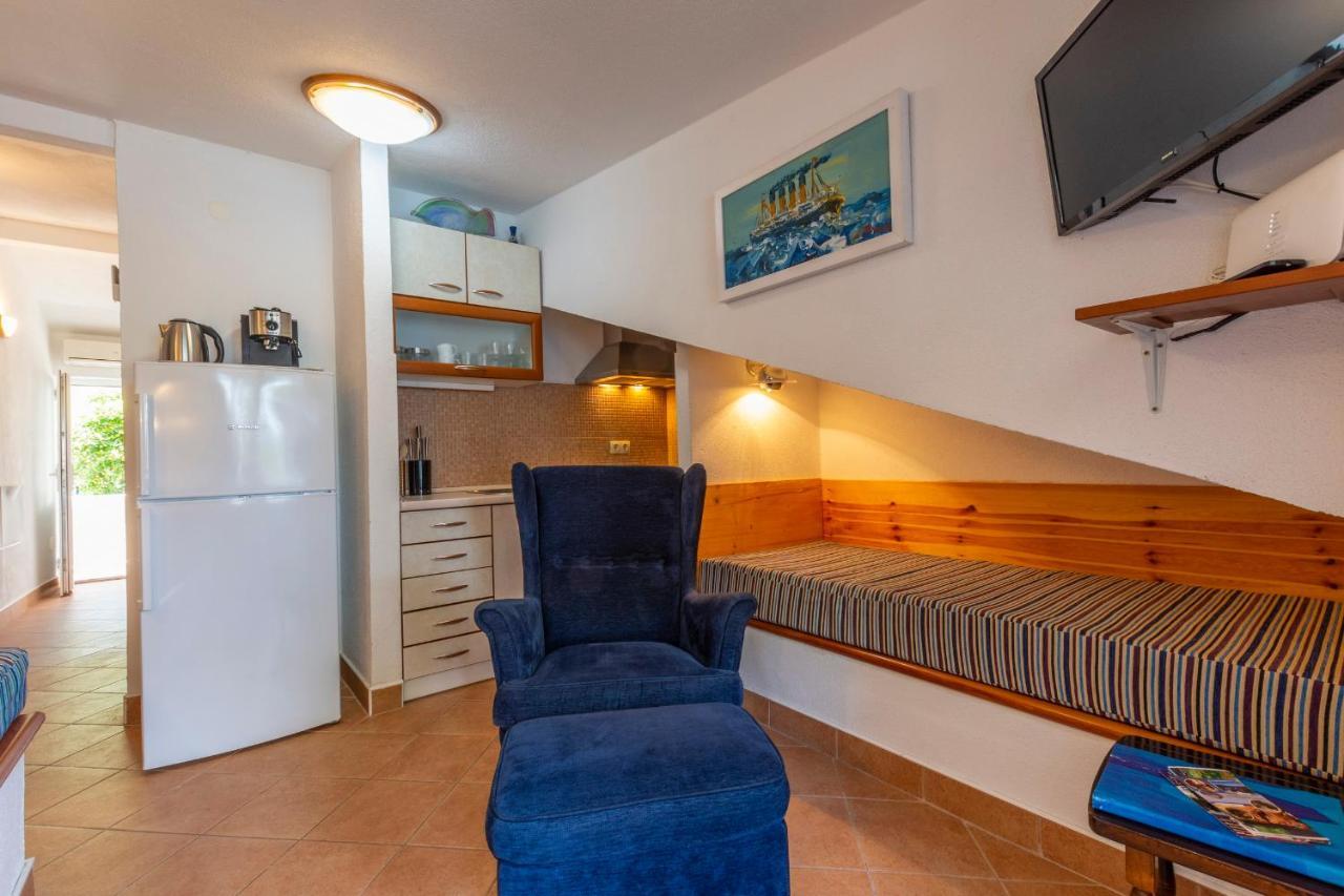 Janus Apartments Jelsa  Zewnętrze zdjęcie