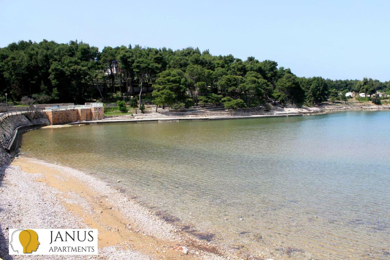 Janus Apartments Jelsa  Zewnętrze zdjęcie